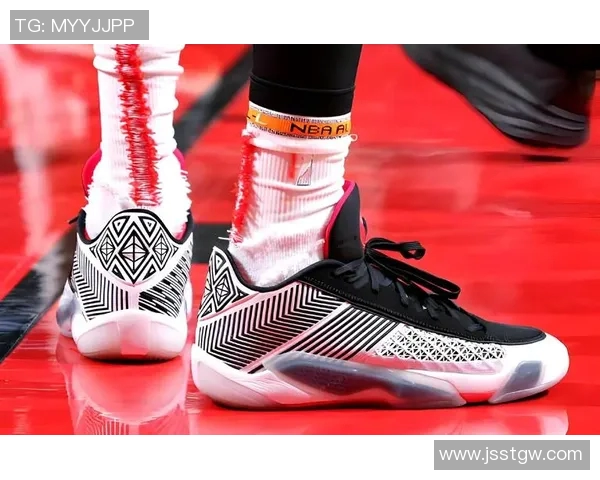 球星足球鞋的设计风格与个性化元素如何影响场上表现与品牌形象 球星足球鞋的设计风格与个性化元素如何影响场上表现与品牌形象